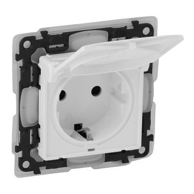 VALENA LIFE PRIZA SIMPLA CU CAPAC IP44