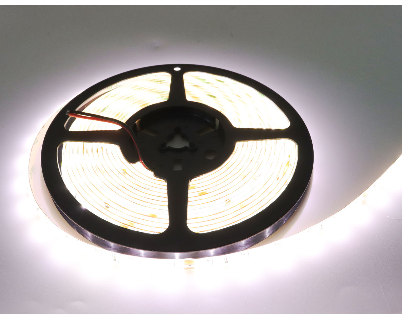 BANDA LED 4.8W/m IP65 4000K 24V 5m/ rola