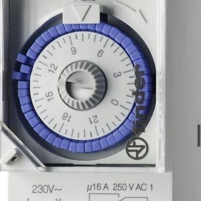 PROGRAMATOR MECANIC ORAR ZILNIC 1C 16A/230V MONTAJ PE SINA